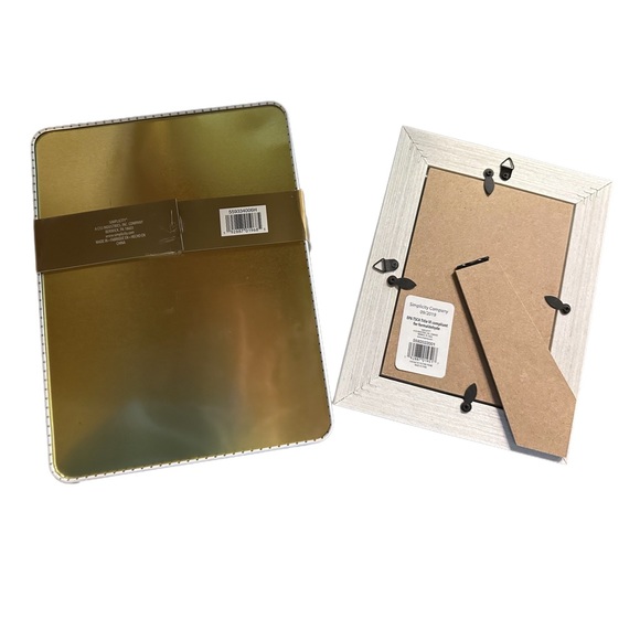 Simplicity Vintage Sewing Tin and Picture Frame Set - Picture 2 of 5